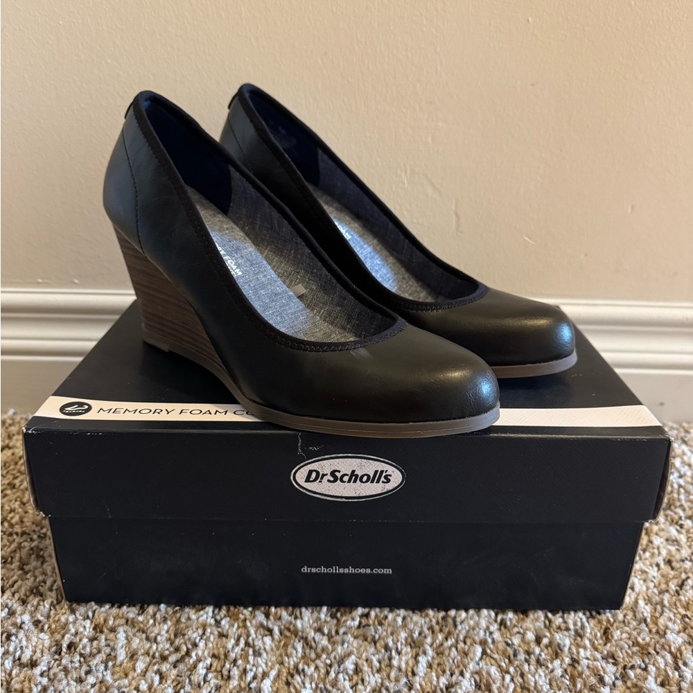 Dr. Scholl's Black Wedge Pumps for Women